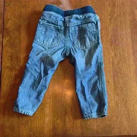 Baby  gap jeans - Picture 2 of 3